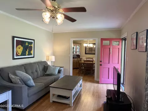 102 Dogwood Dr, Murfreesboro, NC 27855