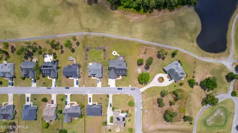 429 Meadowland Cir, Maple Hill, NC 28454