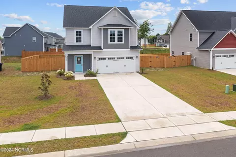 403 Harvest Meadow Xing, Jacksonville, NC 28546