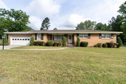 1017 Richmond Rd, Rockingham, NC 28379