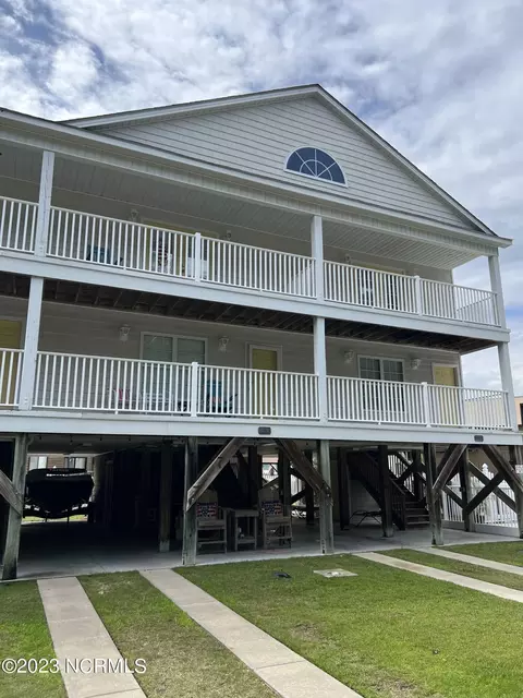 93 Precious Memories Ln, White Lake, NC 28337