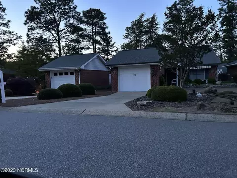 310 Pinehurst Trace Dr, Pinehurst, NC 28374 photo 5
