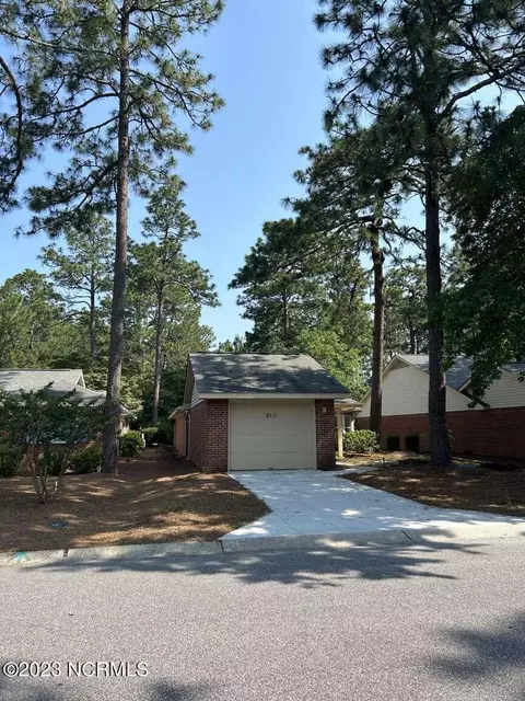 310 Pinehurst Trace Dr, Pinehurst, NC 28374 photo 3