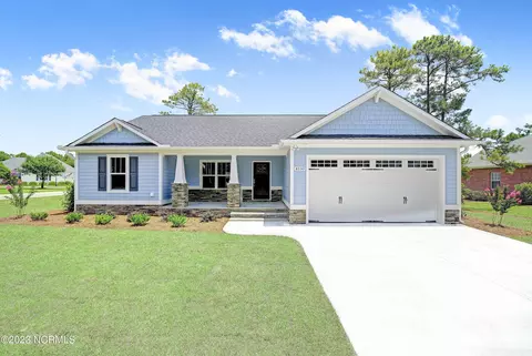 1106 Twin Lakes Dr, Southport, NC 28461
