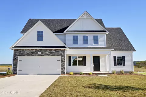 106 Cherry Ridge Ct, Richlands, NC 28574