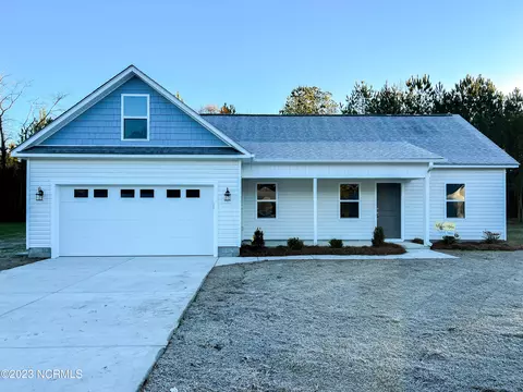 177 Oakley Dr, New Bern, NC 28560