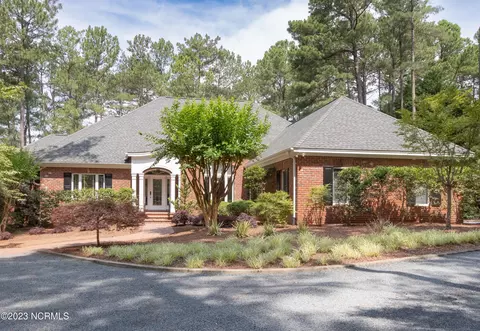 40 Oxton Cir, Pinehurst, NC 28374