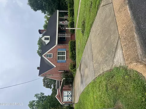 324 W 11th St, Scotland Neck, NC 27874