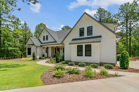 15 Eastman Pl, Pinehurst, NC 28374 photo 2