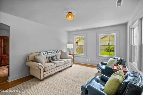 334 E 13th St, Washington, NC 27889 photo 5