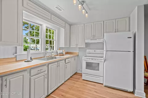 334 E 13th St, Washington, NC 27889 photo 11