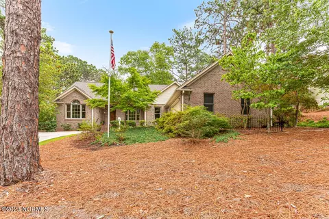 170 Bridle Path Cir, Pinehurst, NC 28374 photo 1