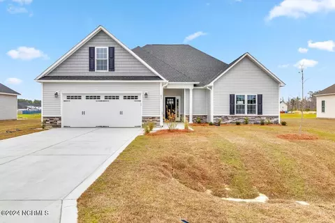 81 Skidaway Ln, Rocky Point, NC 28457