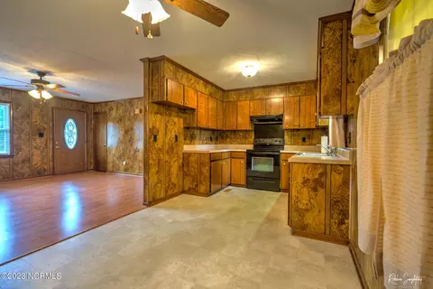 104 Curtis Ave, Hamlet, NC 28345 photo 11