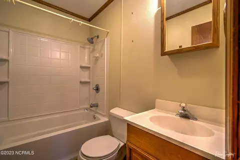 104 Curtis Ave, Hamlet, NC 28345 photo 17