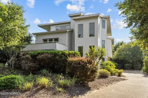 103 Egret Lake Dr, Pine Knoll Shores, NC 28512