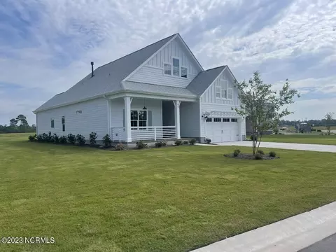 65 E Singing Ave, Hampstead, NC 28443