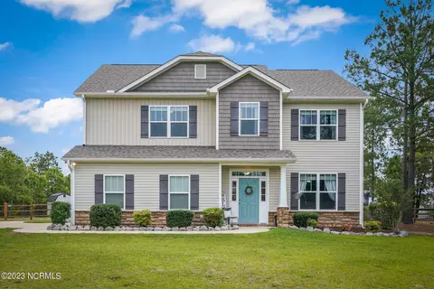 20 Watercolor Ct, Foxfire Village, NC 27281