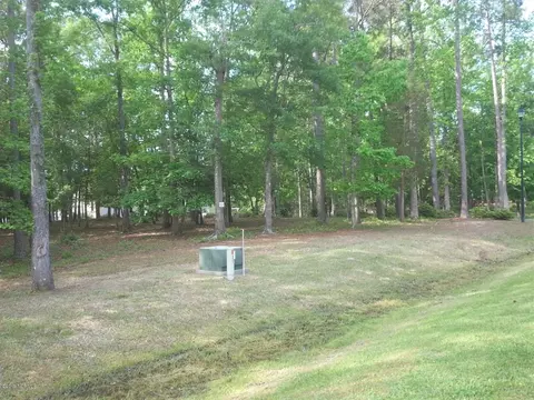 64 Highland Ave, Grantsboro, NC 28529