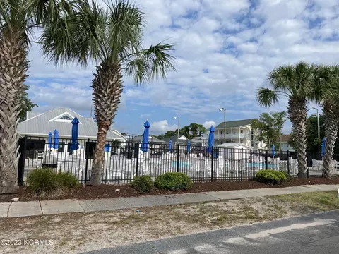 931 Whitecaps Ln, Carolina Beach, NC 28428