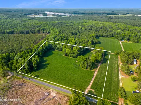 O Lesane Road, Tar Heel, NC 28392