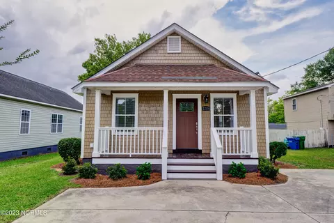 1215 Wooster St, Wilmington, NC 28401