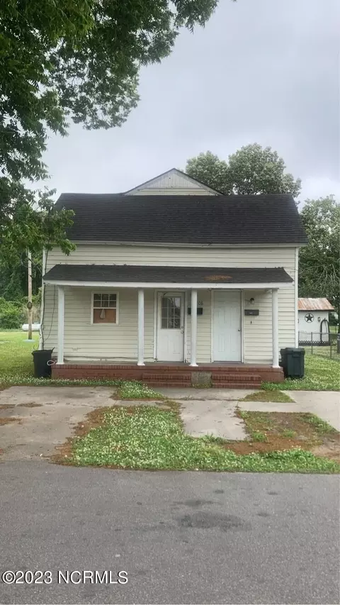 208 Dicks St, Edenton, NC 27932