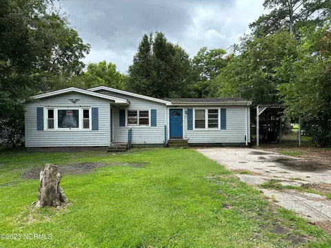 219 W Bay St, Warsaw, NC 28398