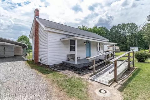 115 S Baker St, Eureka, NC 27830 photo 2