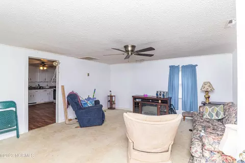 115 S Baker St, Eureka, NC 27830 photo 3