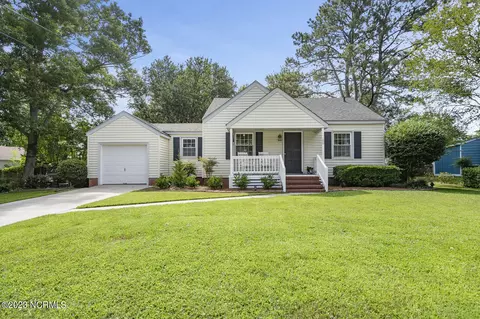 109 Elizabeth St, Richlands, NC 28574