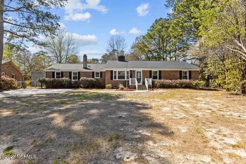 106 Wilkshire Dr, Greenville, NC 27858