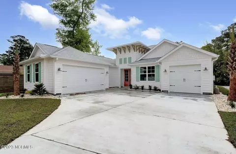 1624 Harbour Place Dr, Calabash, NC 28467