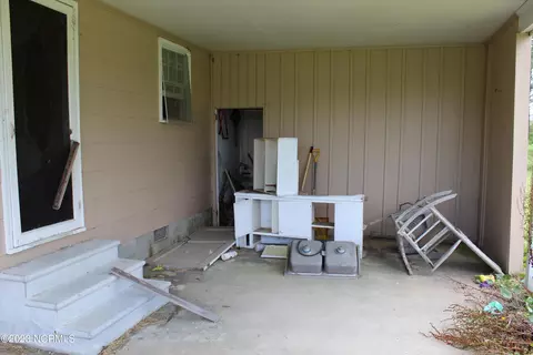136 Davis Sound Ln, Davis, NC 28524 photo 6