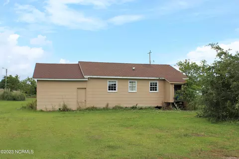 136 Davis Sound Ln, Davis, NC 28524 photo 4