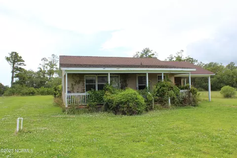 136 Davis Sound Ln, Davis, NC 28524 photo 3