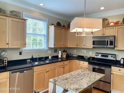 127 Royal Tern Dr, Hampstead, NC 28443 photo 10