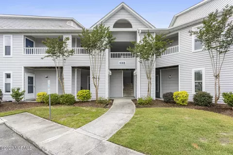 4166 Breezewood Dr #201, Wilmington, NC 28412