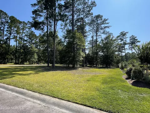 586 Lindgrove Pl SW, Ocean Isle Beach, NC 28469