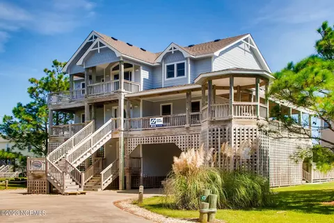 25219 Island Pines Dr, Waves, NC 27982