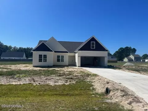 301 Gate Stone Ln, Jacksonville, NC 28540