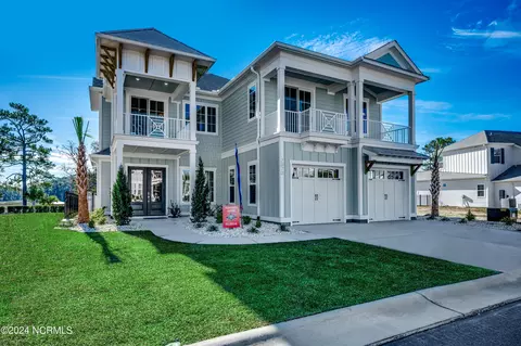 2070 Manor Parc Dr, Calabash, NC 28467