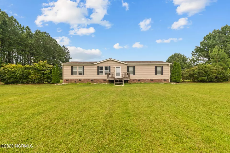 1730 White Oak River Rd, Maysville, NC 28555 | 53 Photos - Movoto