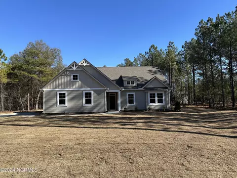 122 Courtland Cir, Foxfire Village, NC 27281