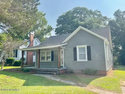 1315 Holman St, Kinston, NC 28501