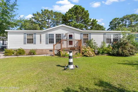 1044 Putting Ln SW, Calabash, NC 28467