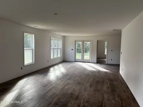 1733 Cherry Rd, Washington, NC 27889 photo 4