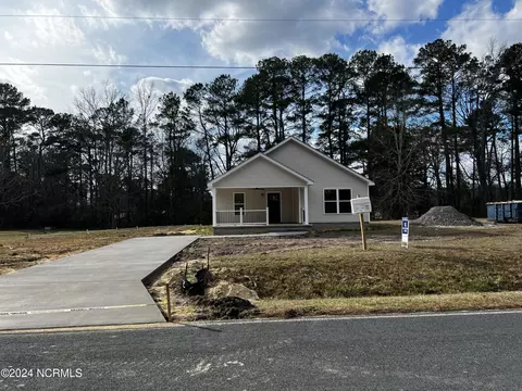 1733 Cherry Rd, Washington, NC 27889 photo 2