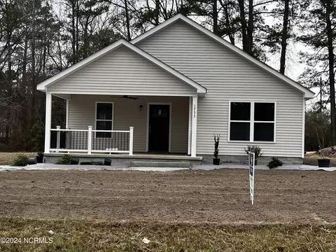 1733 Cherry Rd, Washington, NC 27889
