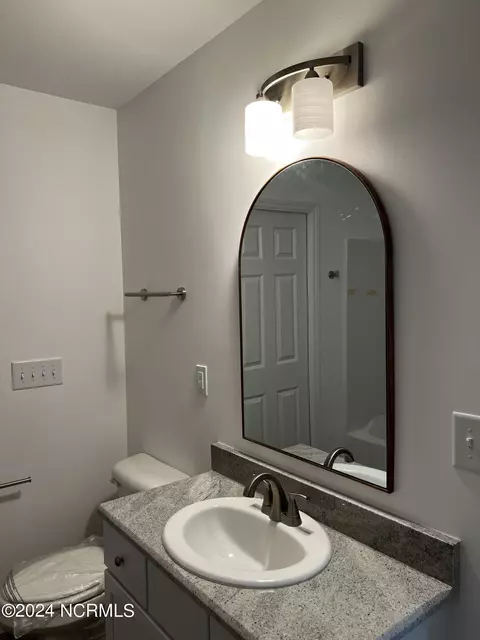 1733 Cherry Rd, Washington, NC 27889 photo 9
